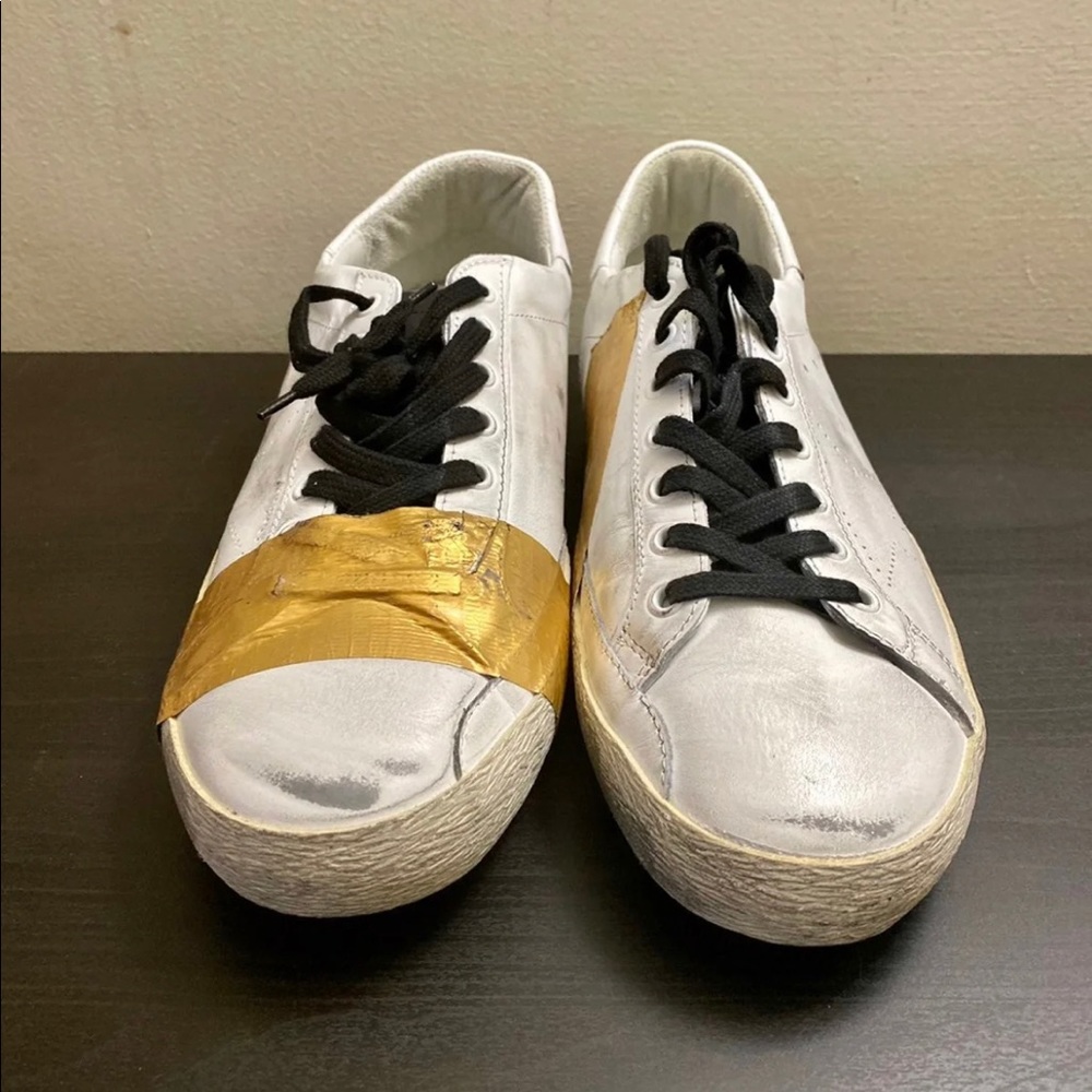 Golden Goose Sneaker